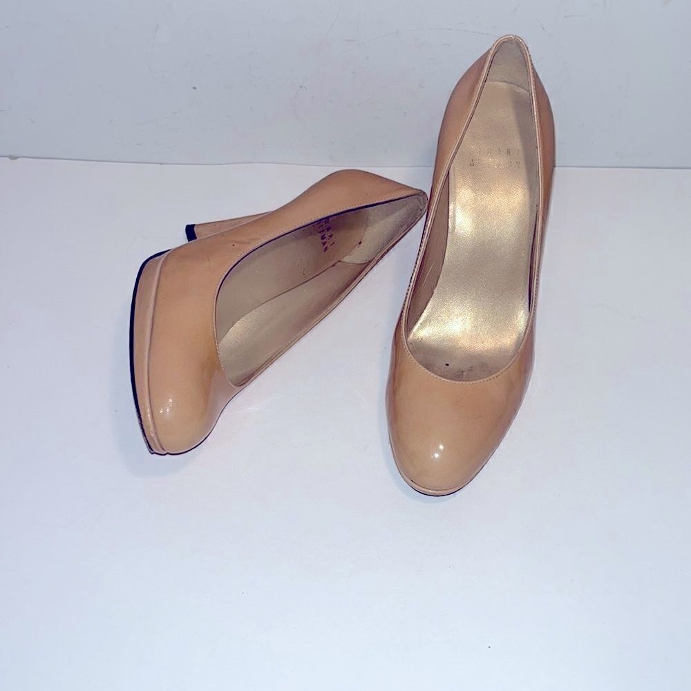 Vintage Stuart Weitzman nude 4” stiletto heels